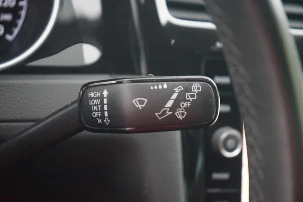 Volkswagen Golf VII 1.4 TSI Highline LED Navi ACC PDC USB 05/2017-photo-18