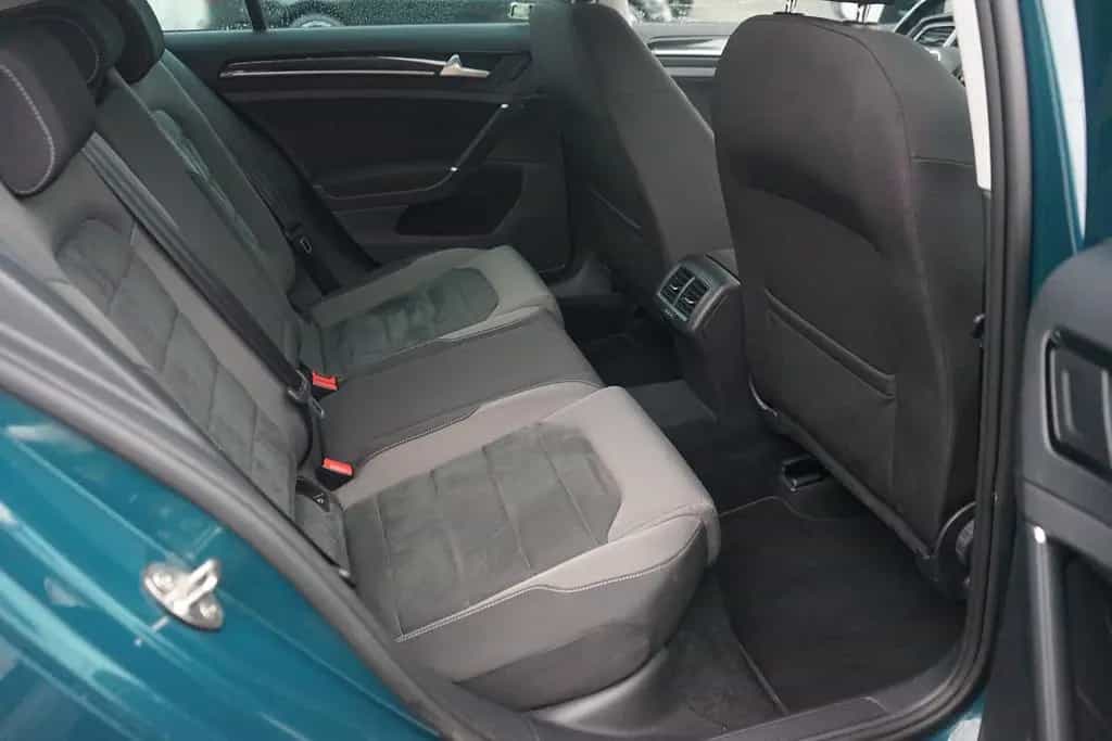 Volkswagen Golf VII 1.4 TSI Highline LED Navi ACC PDC USB 05/2017-photo-23