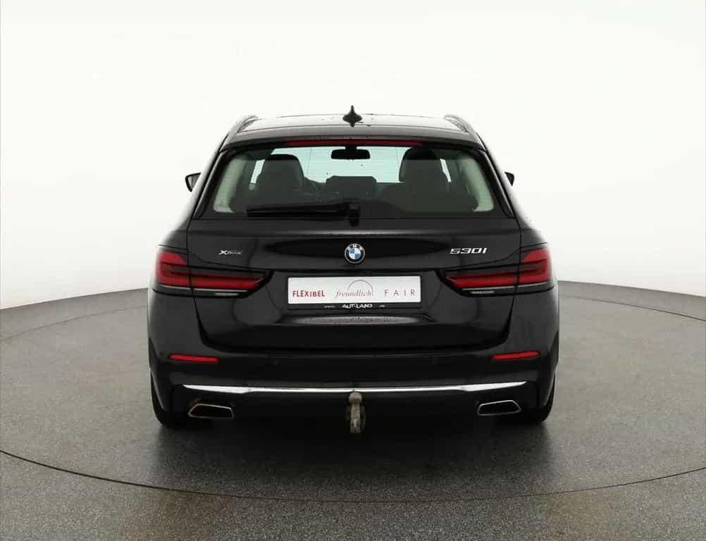 BMW 5 Series i Luxury xDrive MHEV Aut. Laser ACC Navi AHK 07/2023-photo-3