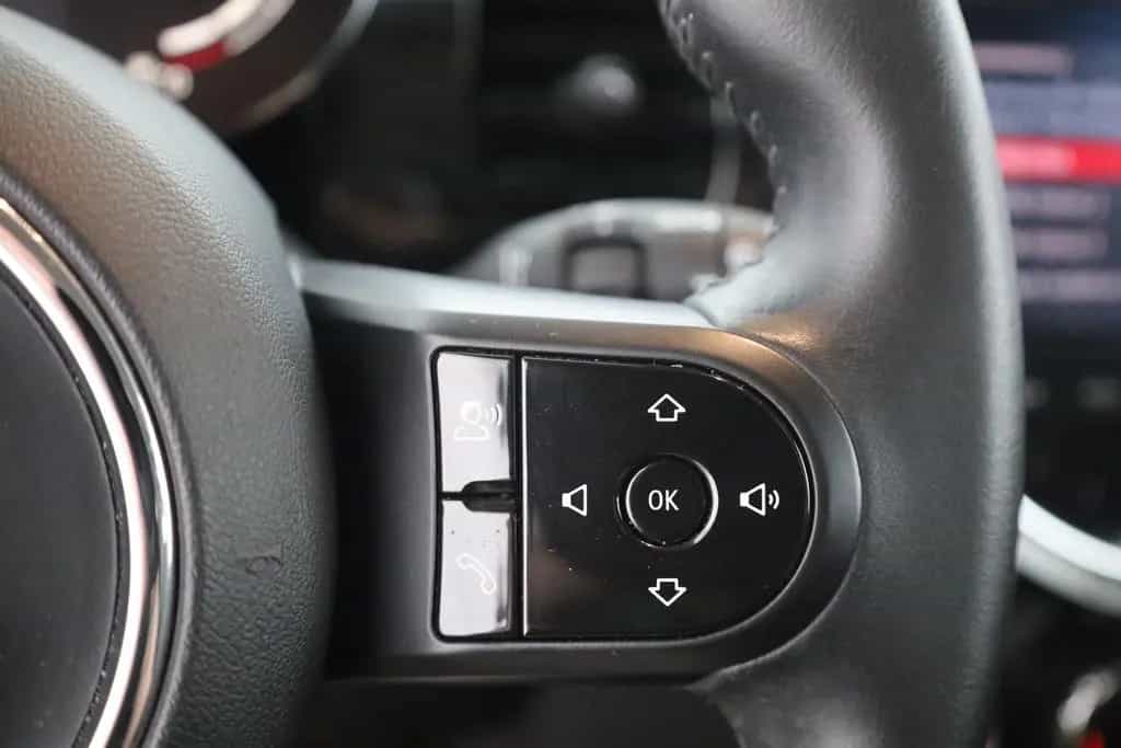 MINI ONE 1.5 Classic Trim LED Navi Teilleder Tempomat 06/2021-photo-17