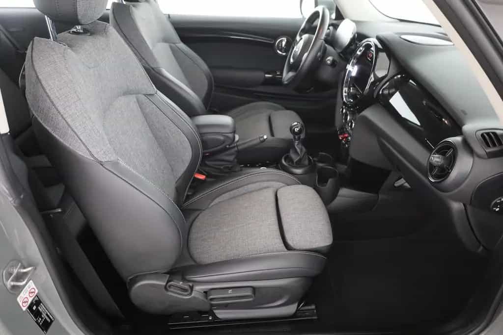 MINI ONE 1.5 Classic Trim LED Navi Teilleder Tempomat 06/2021-photo-24