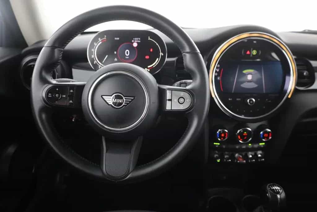 MINI ONE 1.5 Classic Trim LED Navi Teilleder Tempomat 06/2021-photo-9