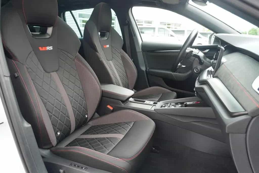 Skoda Octavia Combi 2.0 TSI RS Navi LED ACC PDC Kamera 08/2022-photo-12