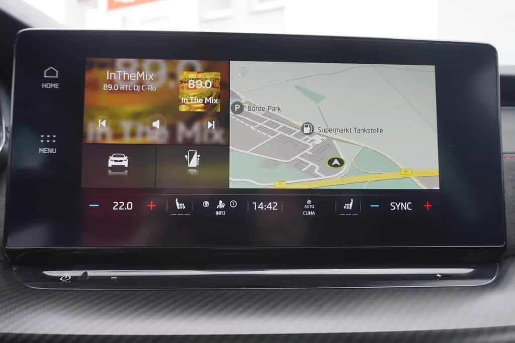 Skoda Octavia Combi 2.0 TSI RS Navi LED ACC PDC Kamera 08/2022-photo-20