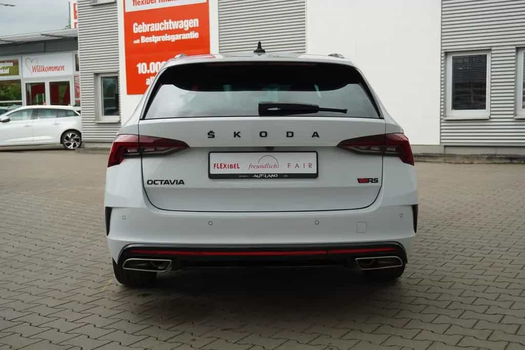 Skoda Octavia Combi 2.0 TSI RS Navi LED ACC PDC Kamera 08/2022-photo-6