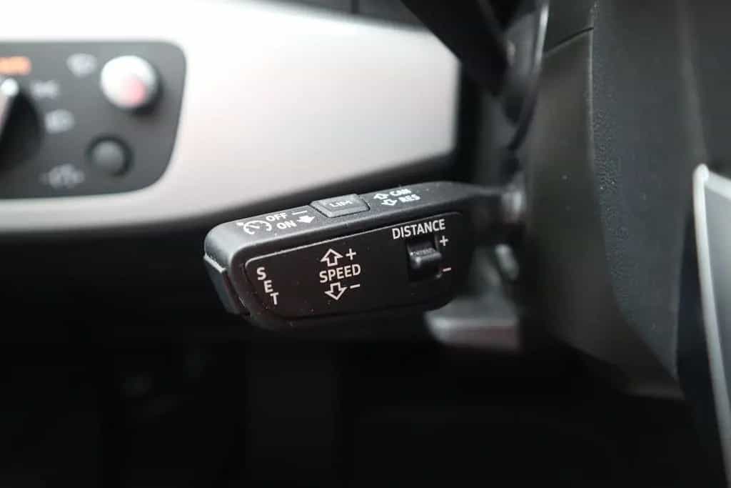 Audi A4 Avant 40 2.0 TFSI S-Tronic LED Navi Head-Up 03/2022-photo-16