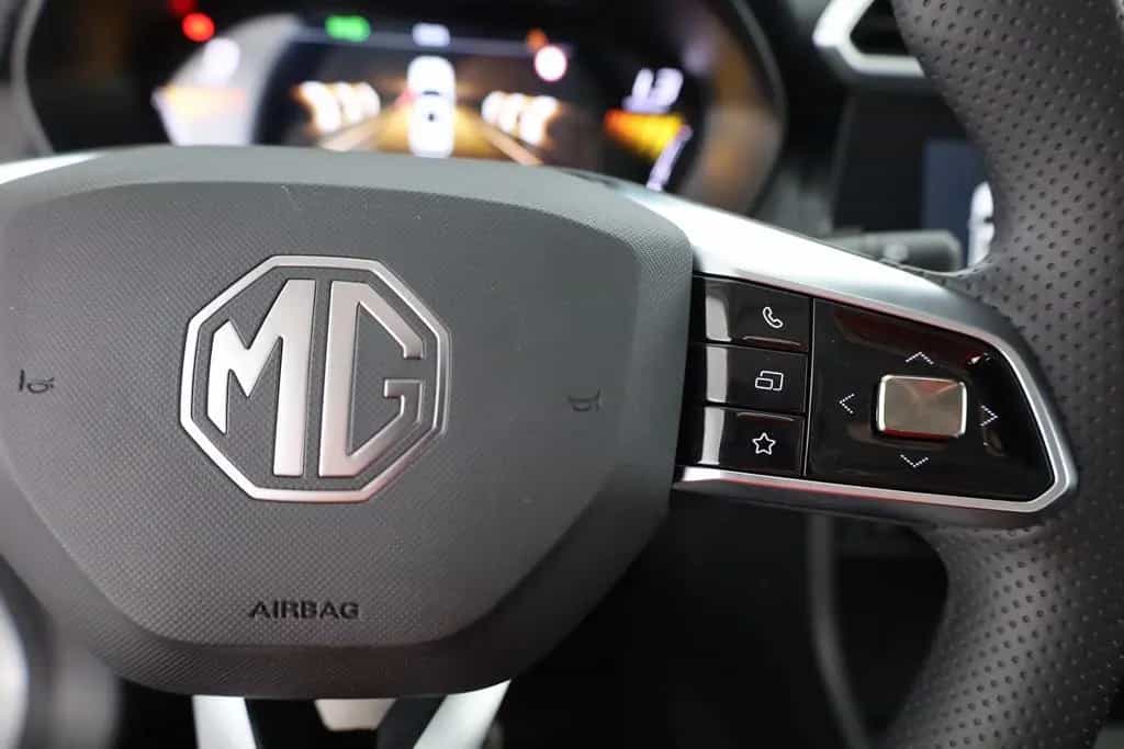 MG ZS 1.5 VTi-Tech Standard Navi Kamera AppleAndroi 01/2026-photo-16