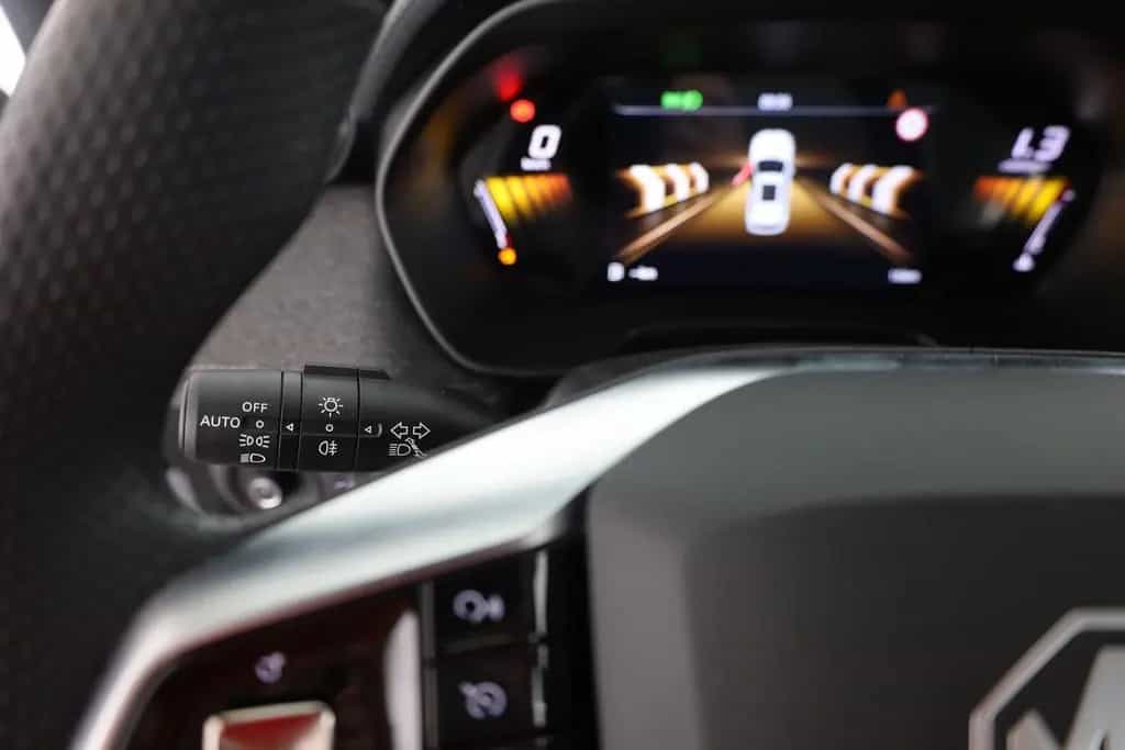 MG ZS 1.5 VTi-Tech Standard Navi Kamera AppleAndroi 01/2026-photo-18