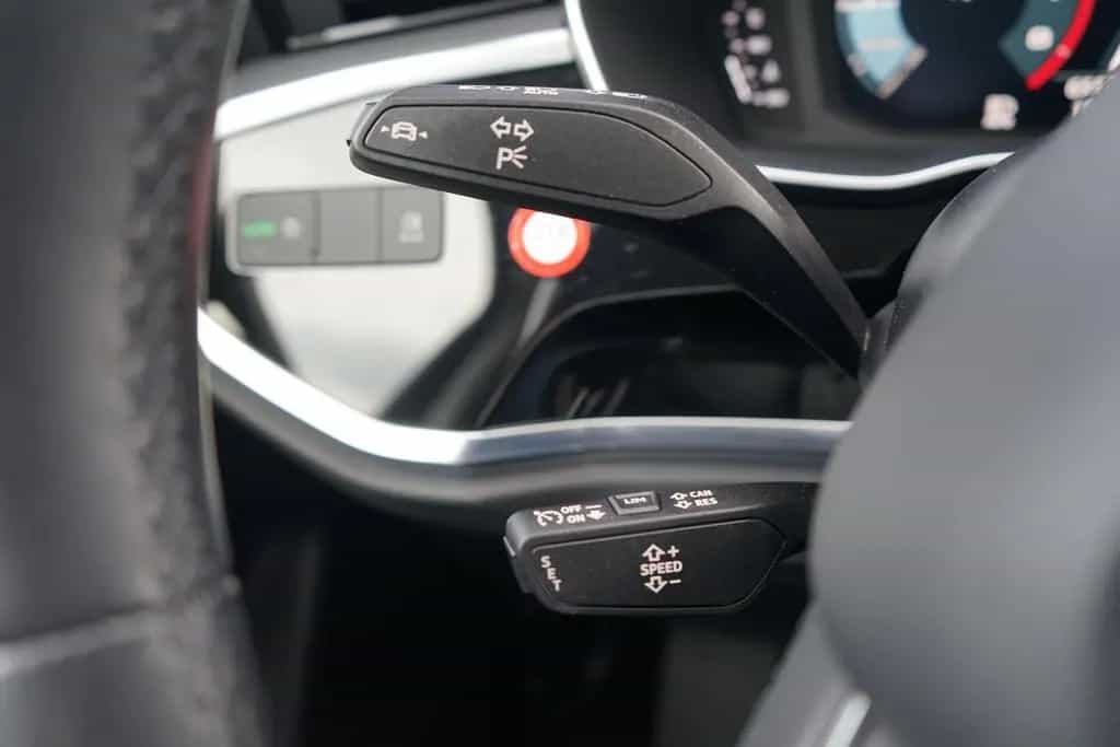 Audi Q3 35 1.5 TFSI S line LED Keyless Standheizung 10/2021-photo-21