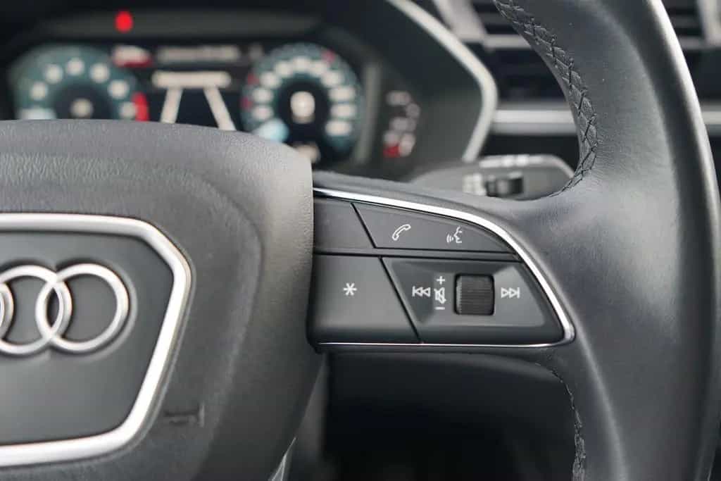 Audi Q3 35 1.5 TFSI S line LED Keyless Standheizung 10/2021-photo-24