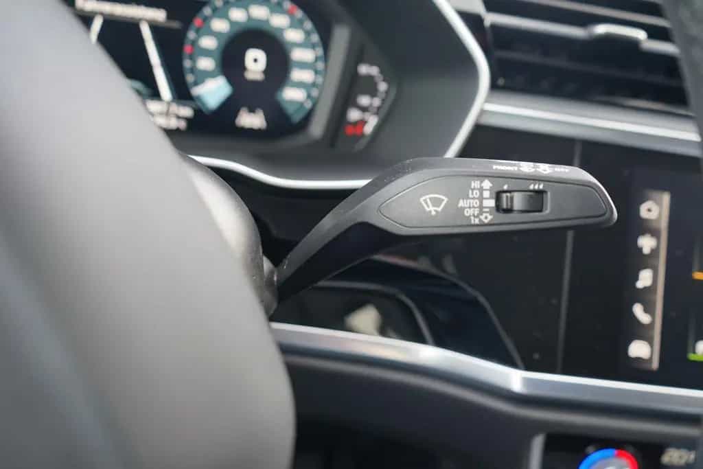 Audi Q3 35 1.5 TFSI S line LED Keyless Standheizung 10/2021-photo-25