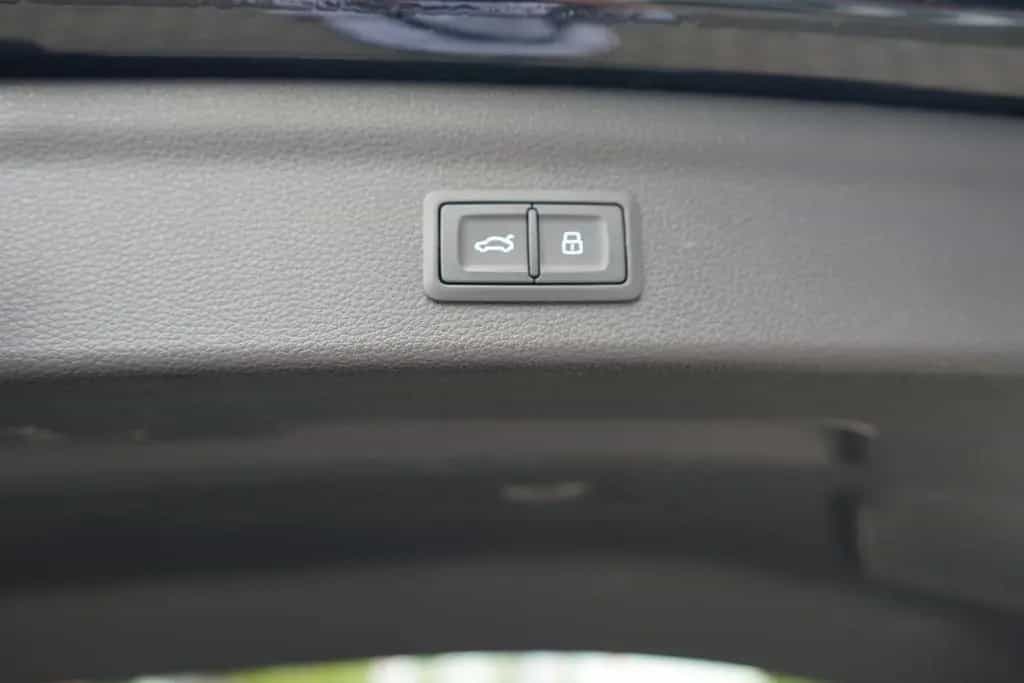Audi Q3 35 1.5 TFSI S line LED Keyless Standheizung 10/2021-photo-8
