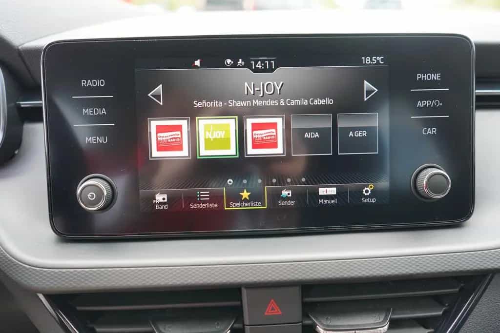 Skoda Scala 1.5 TSI DSG Style LED Kamera Tempomat DAB 08/2019-photo-14