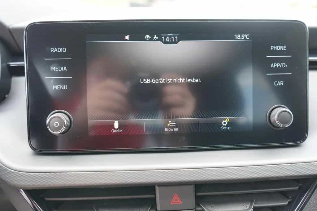 Skoda Scala 1.5 TSI DSG Style LED Kamera Tempomat DAB 08/2019-photo-15