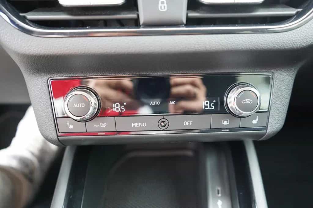 Skoda Scala 1.5 TSI DSG Style LED Kamera Tempomat DAB 08/2019-photo-20