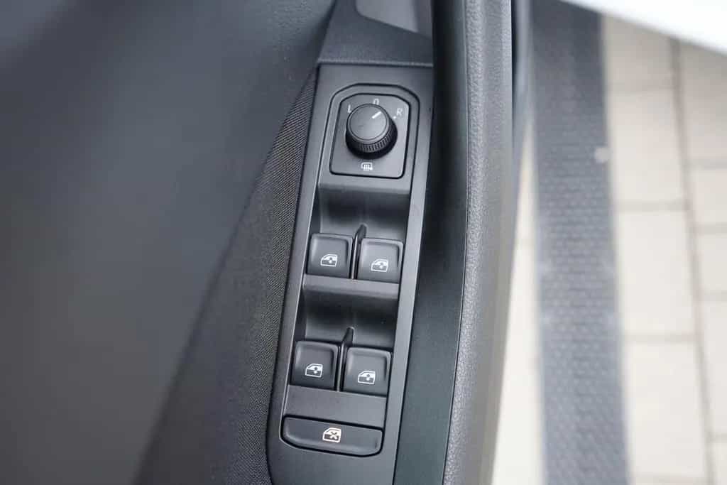 Skoda Scala 1.5 TSI DSG Style LED Kamera Tempomat DAB 08/2019-photo-31