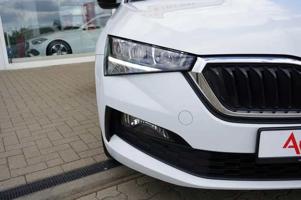 Skoda Scala 1.5 TSI DSG Style LED Kamera Tempomat DAB 08/2019-photo-40