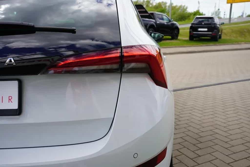 Skoda Scala 1.5 TSI DSG Style LED Kamera Tempomat DAB 08/2019-photo-41
