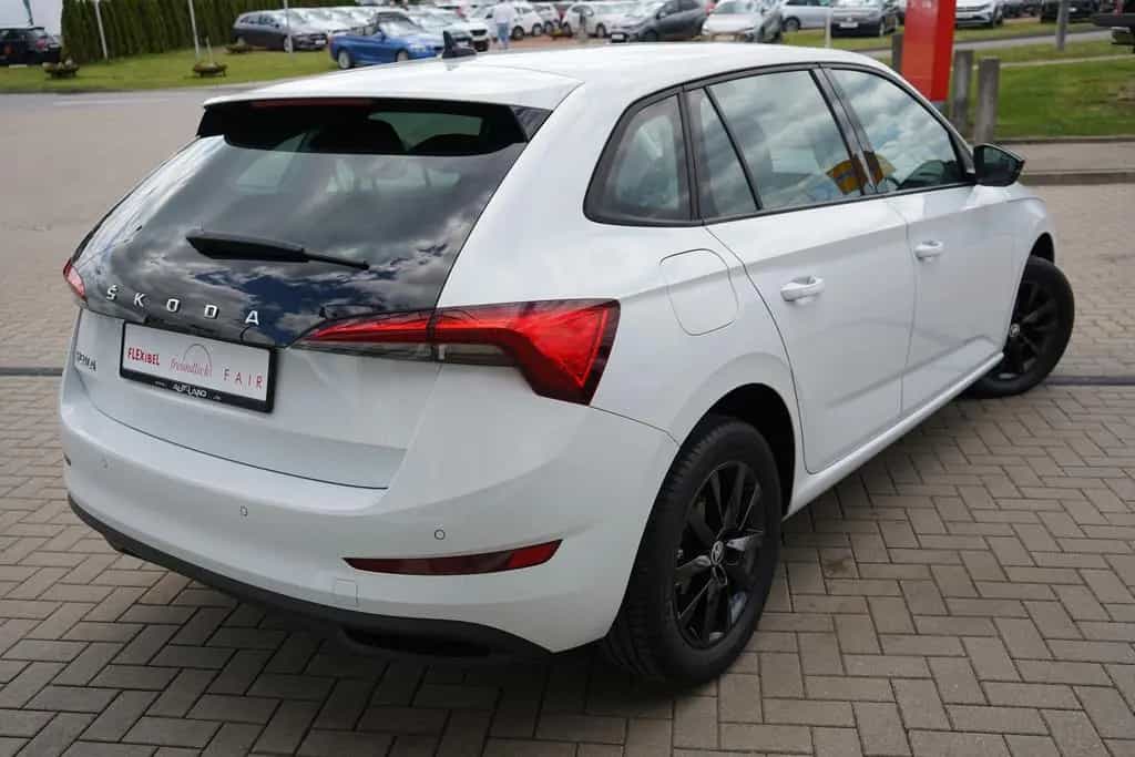 Skoda Scala 1.5 TSI DSG Style LED Kamera Tempomat DAB 08/2019-photo-5