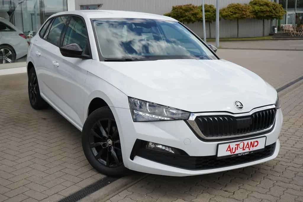 Skoda Scala 1.5 TSI DSG Style LED Kamera Tempomat DAB 08/2019-photo-7
