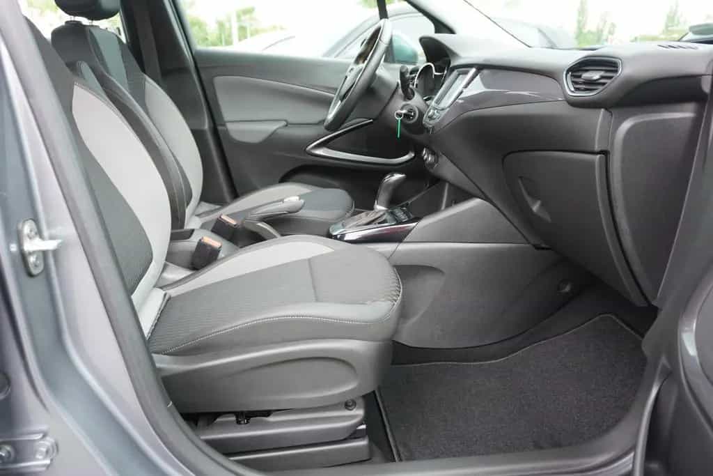 Opel Crossland (X) 1.2 Turbo Innovation Aut. LED PDC 02/2019-photo-10