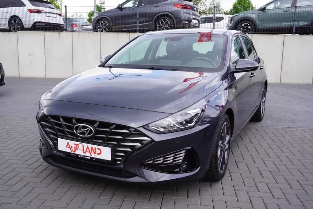 Hyundai i30 1.0 T-GDI Trend Navi Kamera Tempomat PDC USB 08/2022-photo-1
