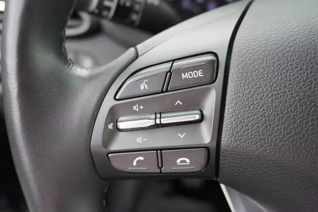 Hyundai i30 1.0 T-GDI Trend Navi Kamera Tempomat PDC USB 08/2022-photo-14