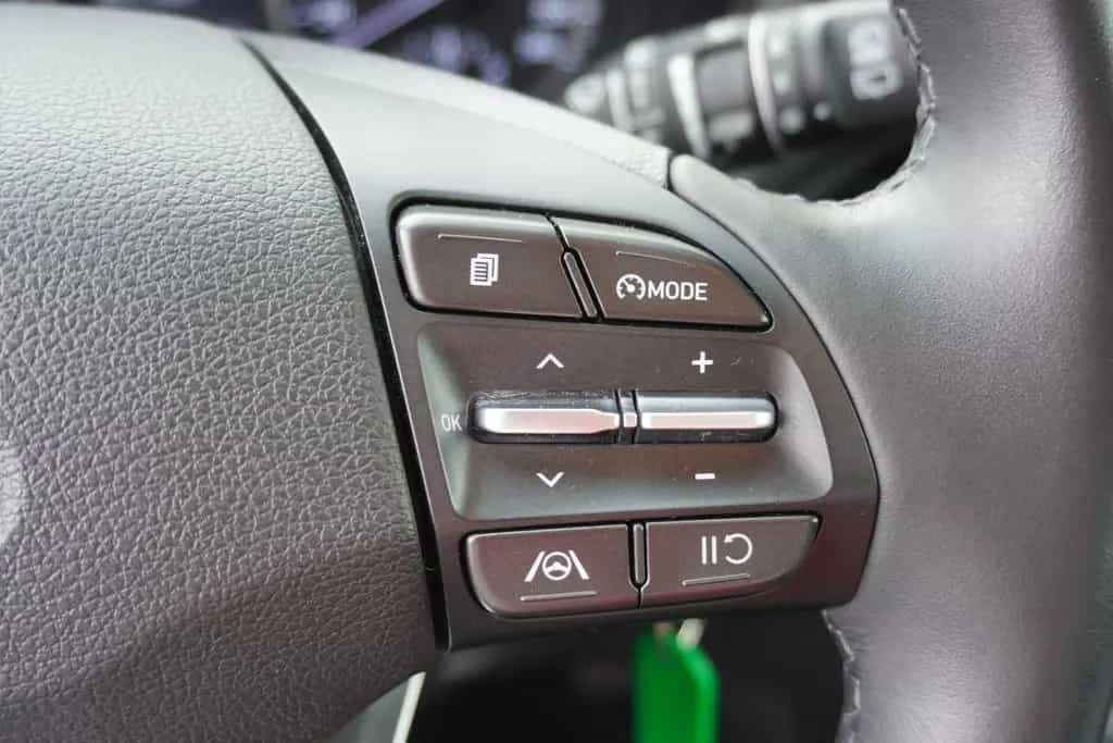 Hyundai i30 1.0 T-GDI Trend Navi Kamera Tempomat PDC USB 08/2022-photo-15