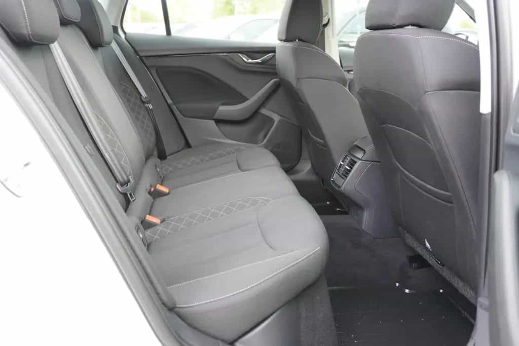 Skoda Kamiq 1.5 TSI Ambition DSG LED SmartLink AHK PDC 06/2020-photo-10