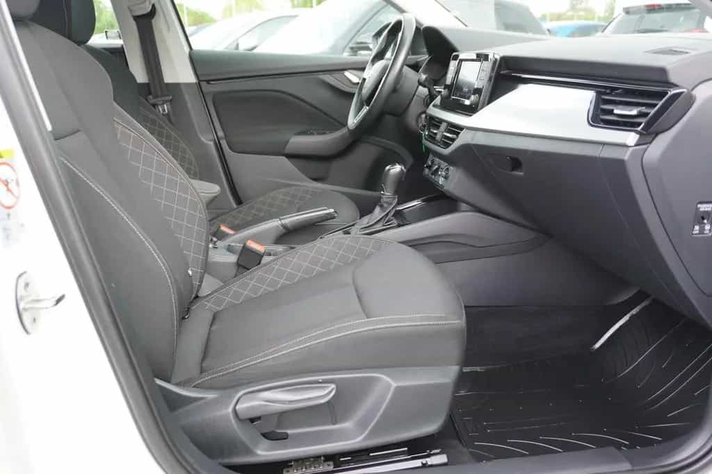 Skoda Kamiq 1.5 TSI Ambition DSG LED SmartLink AHK PDC 06/2020-photo-11