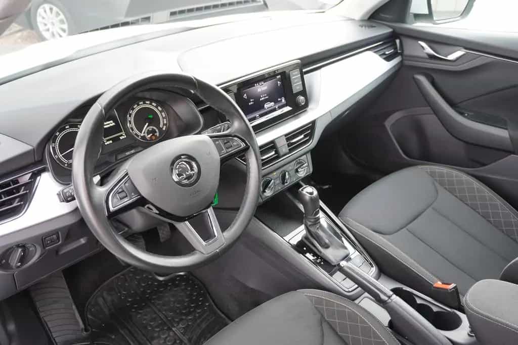 Skoda Kamiq 1.5 TSI Ambition DSG LED SmartLink AHK PDC 06/2020-photo-12