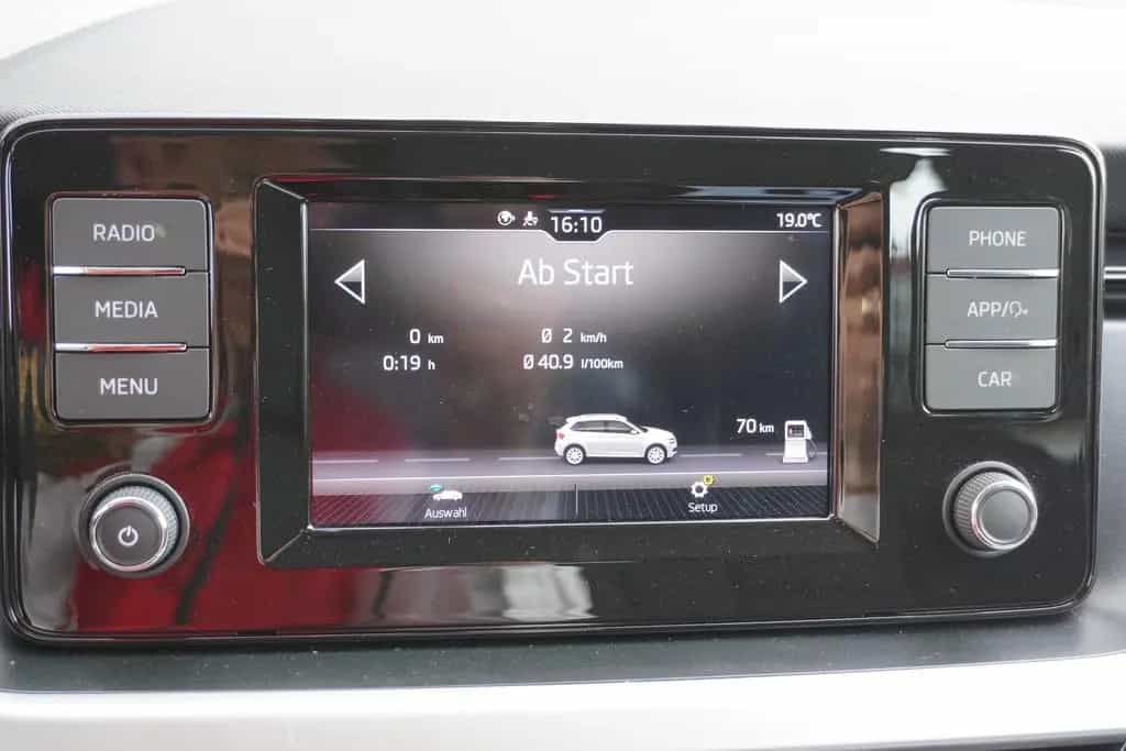 Skoda Kamiq 1.5 TSI Ambition DSG LED SmartLink AHK PDC 06/2020-photo-23