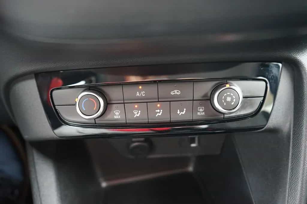 Opel Corsa F 1.2 Edition Tempomat DAB Klima Bluetooth 09/2020-photo-17