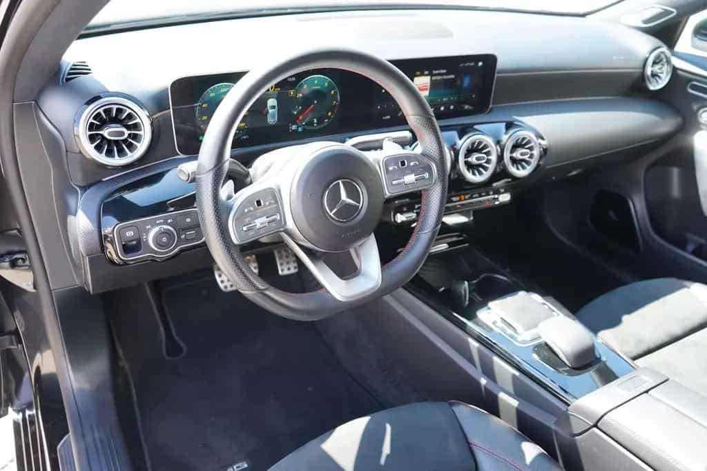 Mercedes-Benz A 220 A220 Edition 1 AMG Line Standheizung Burmester 04/2019-photo-10