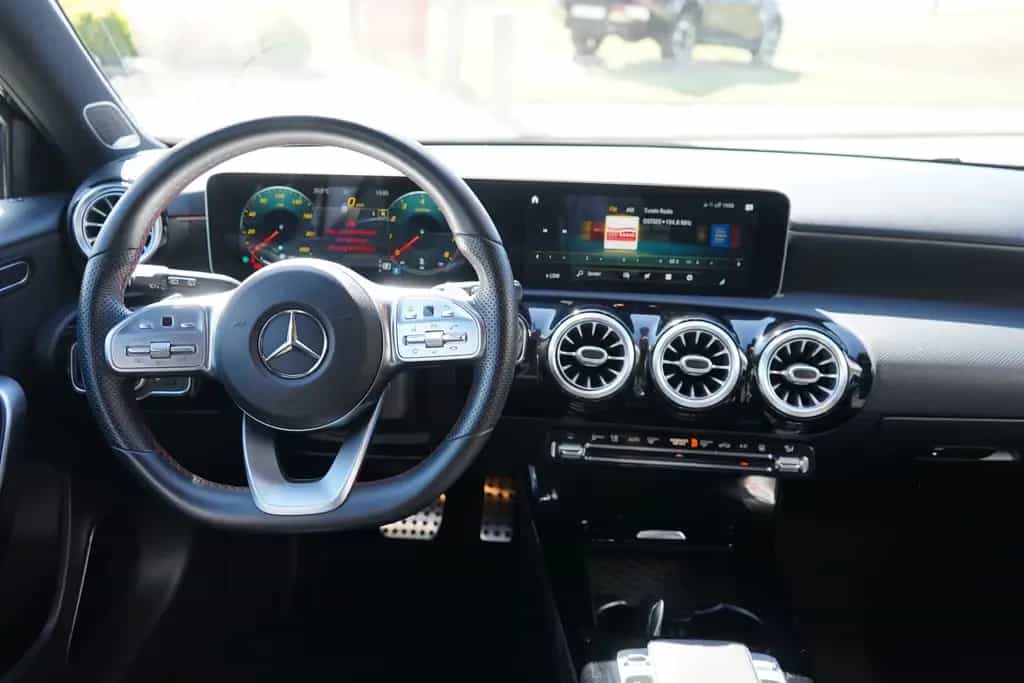 Mercedes-Benz A 220 A220 Edition 1 AMG Line Standheizung Burmester 04/2019-photo-12