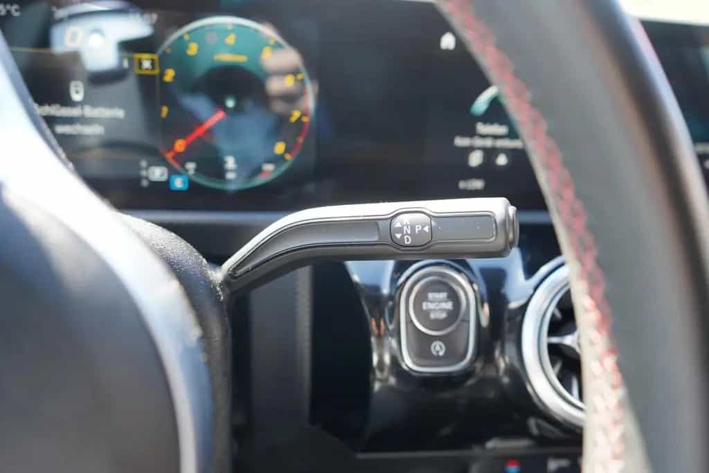 Mercedes-Benz A 220 A220 Edition 1 AMG Line Standheizung Burmester 04/2019-photo-20