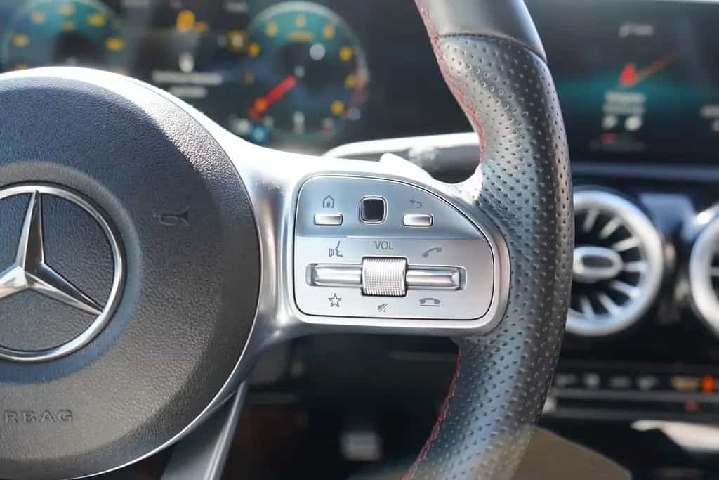 Mercedes-Benz A 220 A220 Edition 1 AMG Line Standheizung Burmester 04/2019-photo-21