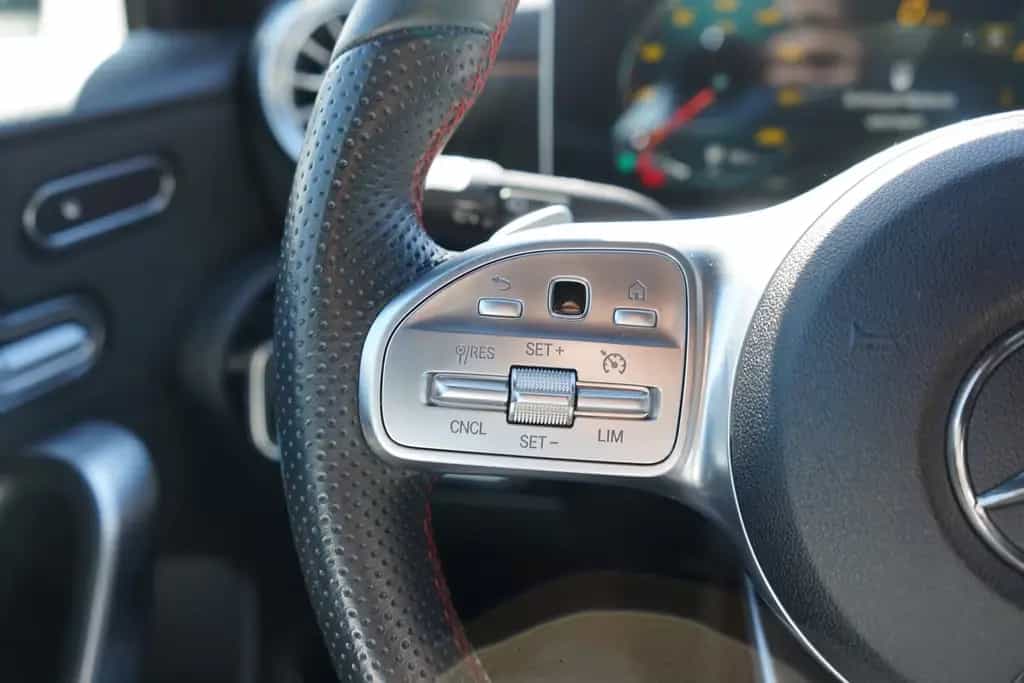Mercedes-Benz A 220 A220 Edition 1 AMG Line Standheizung Burmester 04/2019-photo-22