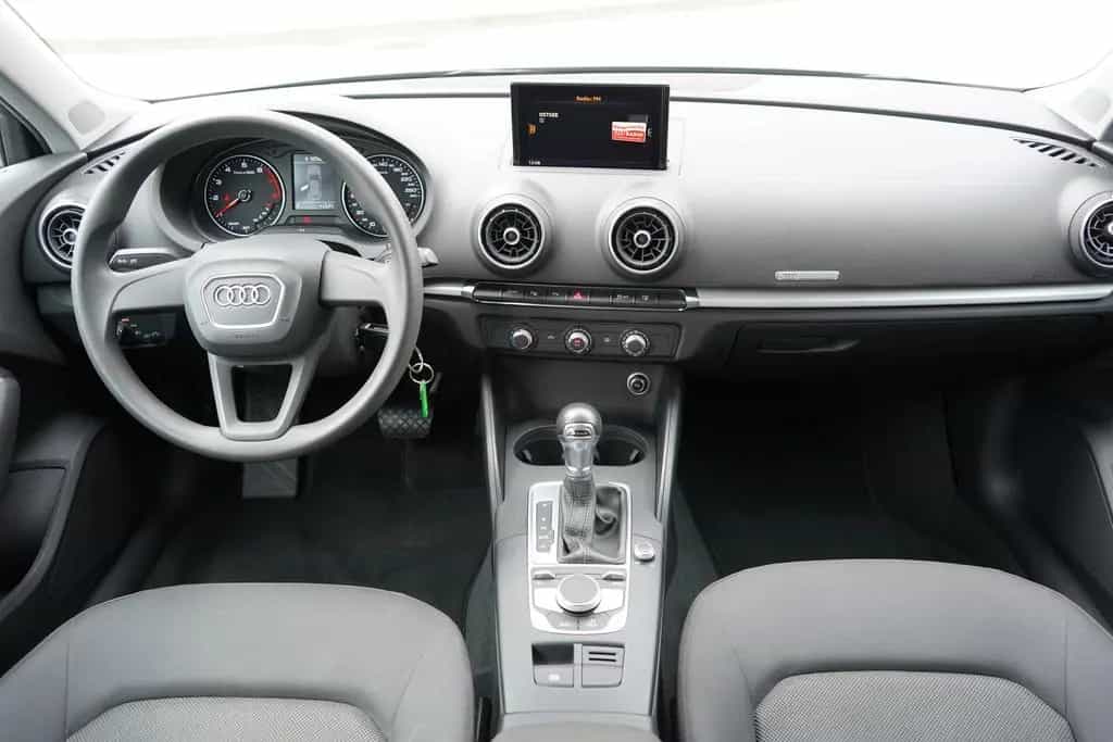 Audi A3 Sportback 1.0 TFSI basis Kamera PDC Bi-Xenon 03/2017-photo-11