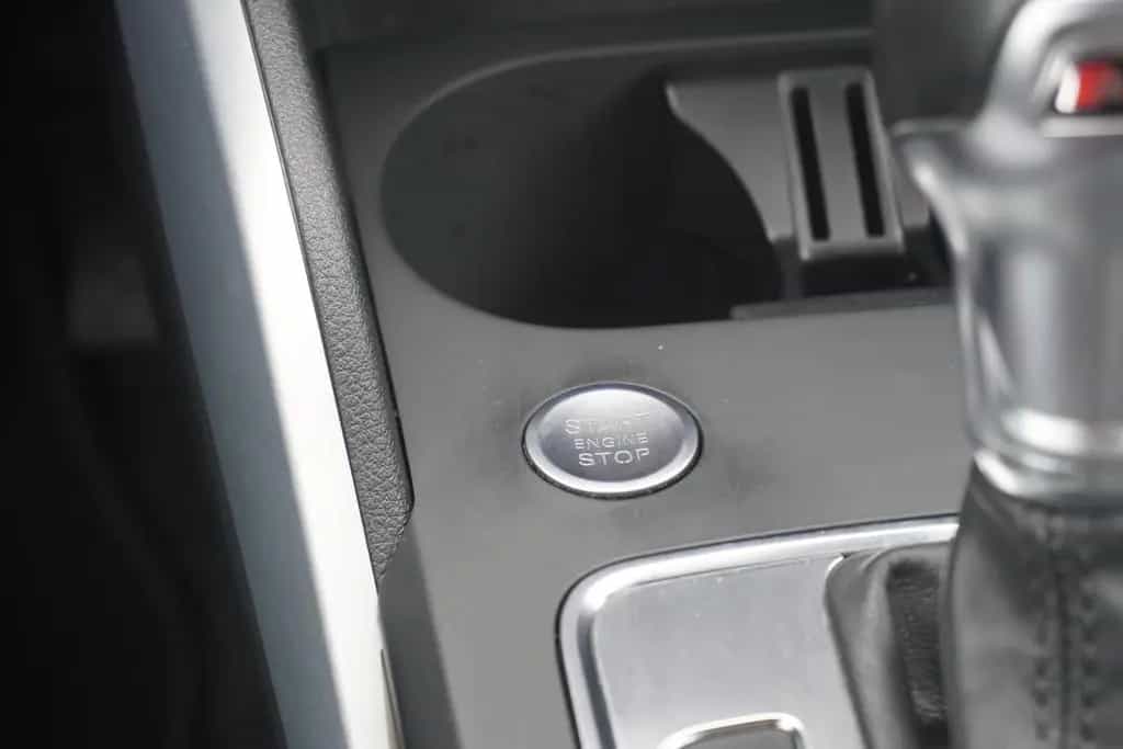 Audi Q2 1.4 TFSI sport Tempomat el. Heckklappe AHK 06/2018-photo-23