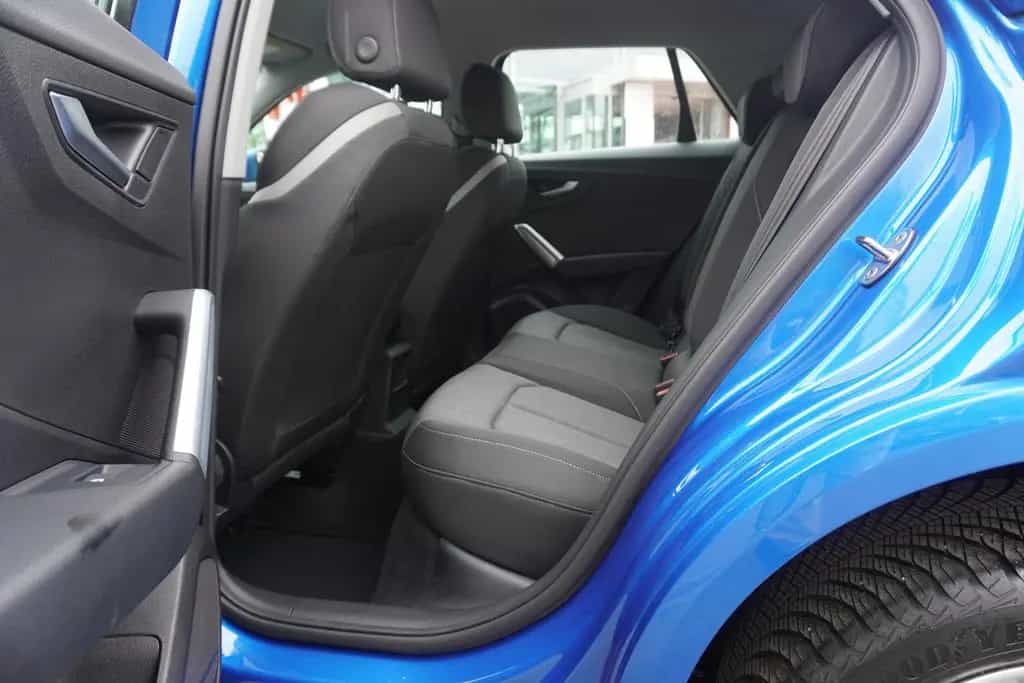 Audi Q2 1.4 TFSI sport Tempomat el. Heckklappe AHK 06/2018-photo-9