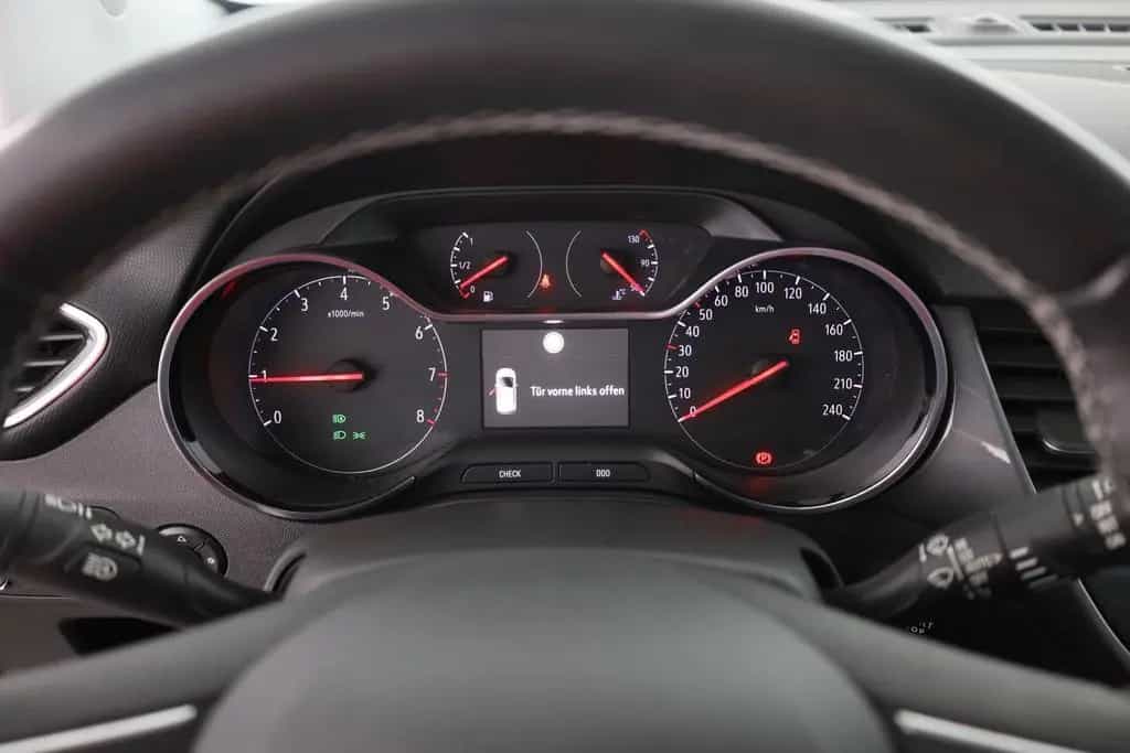 Opel Crossland 1.2 DI Turbo Aut. LED Navi HUD 05/2021-photo-17