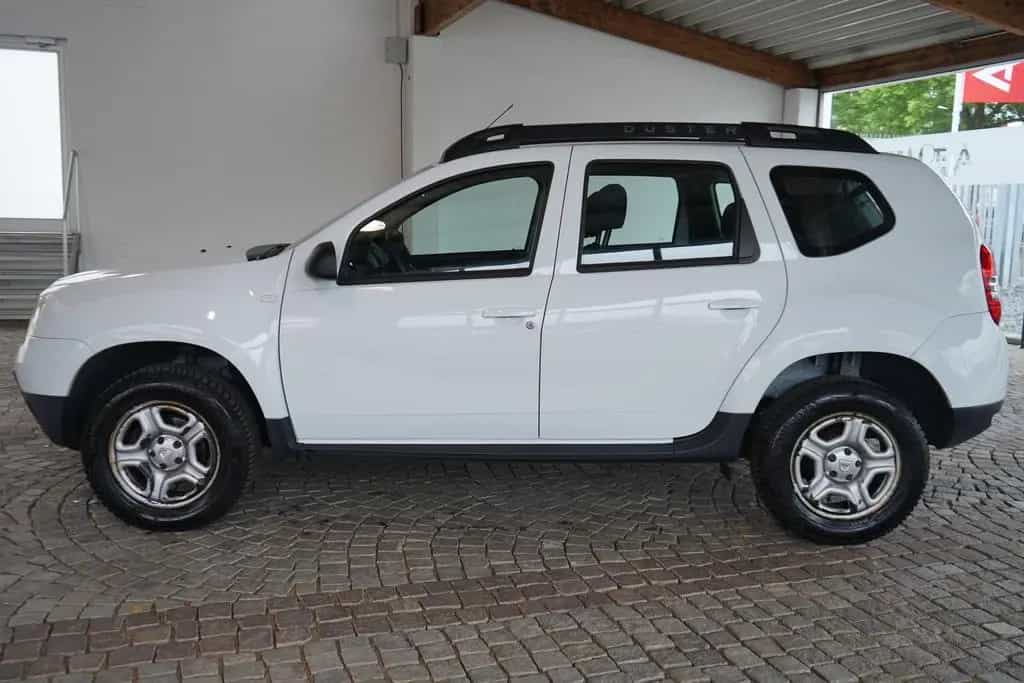 Dacia Duster 1.2  4x2 Navi Totwinkel DAB Kamera PDC 01/2018-photo-2