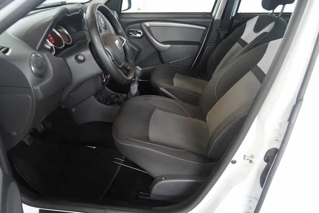 Dacia Duster 1.2  4x2 Navi Totwinkel DAB Kamera PDC 01/2018-photo-25