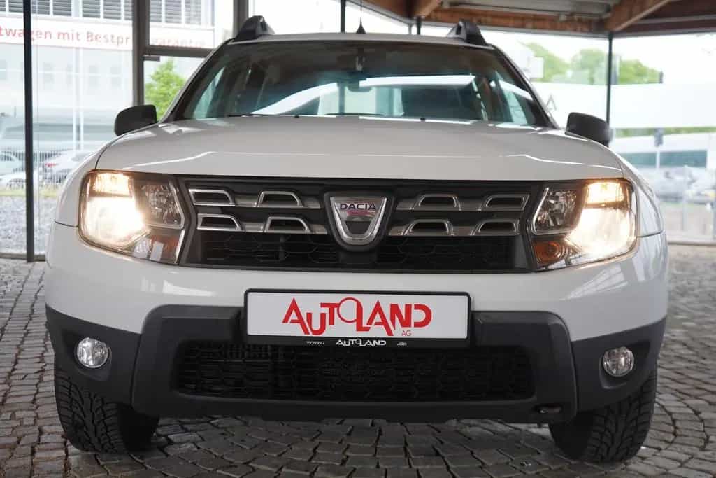 Dacia Duster 1.2  4x2 Navi Totwinkel DAB Kamera PDC 01/2018-photo-8