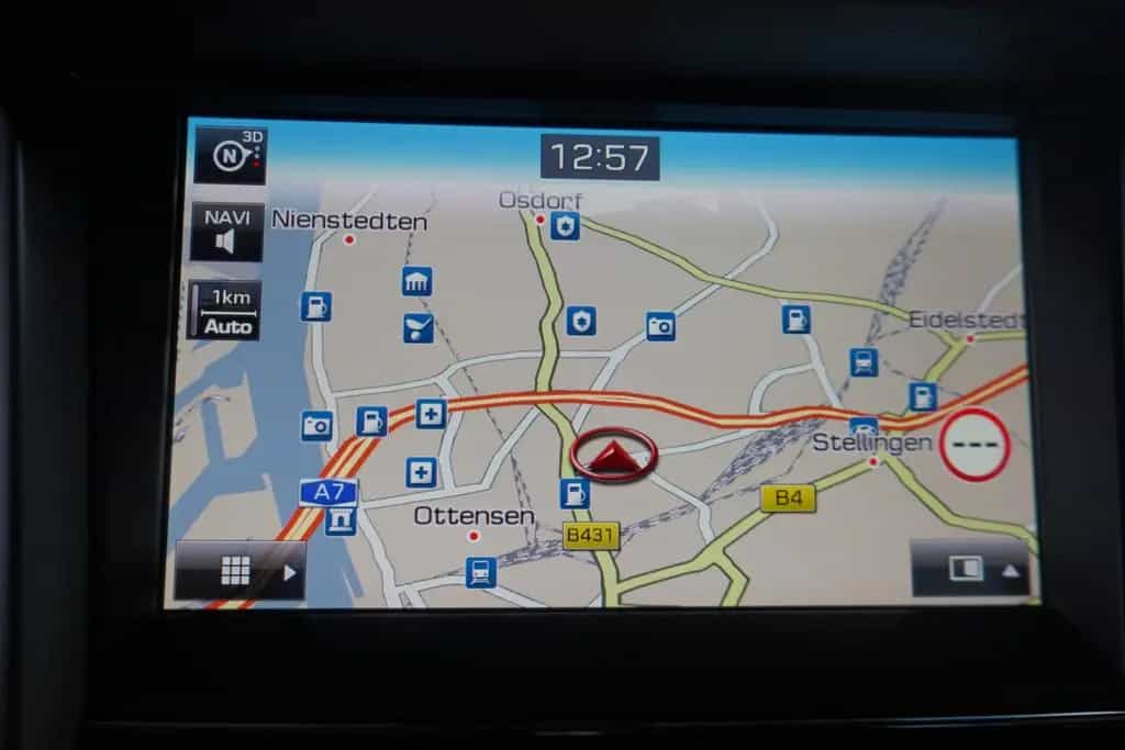 Hyundai Tucson 1.6 T-GDI LED Navi Kamera Sitzbelüftung 12/2016-photo-13