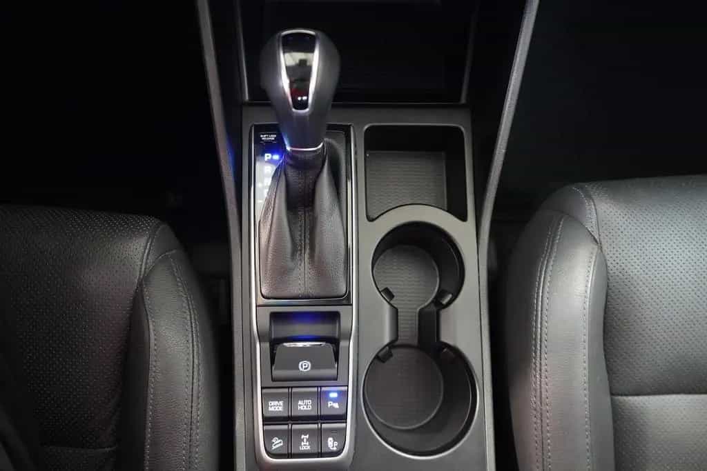 Hyundai Tucson 1.6 T-GDI LED Navi Kamera Sitzbelüftung 12/2016-photo-19