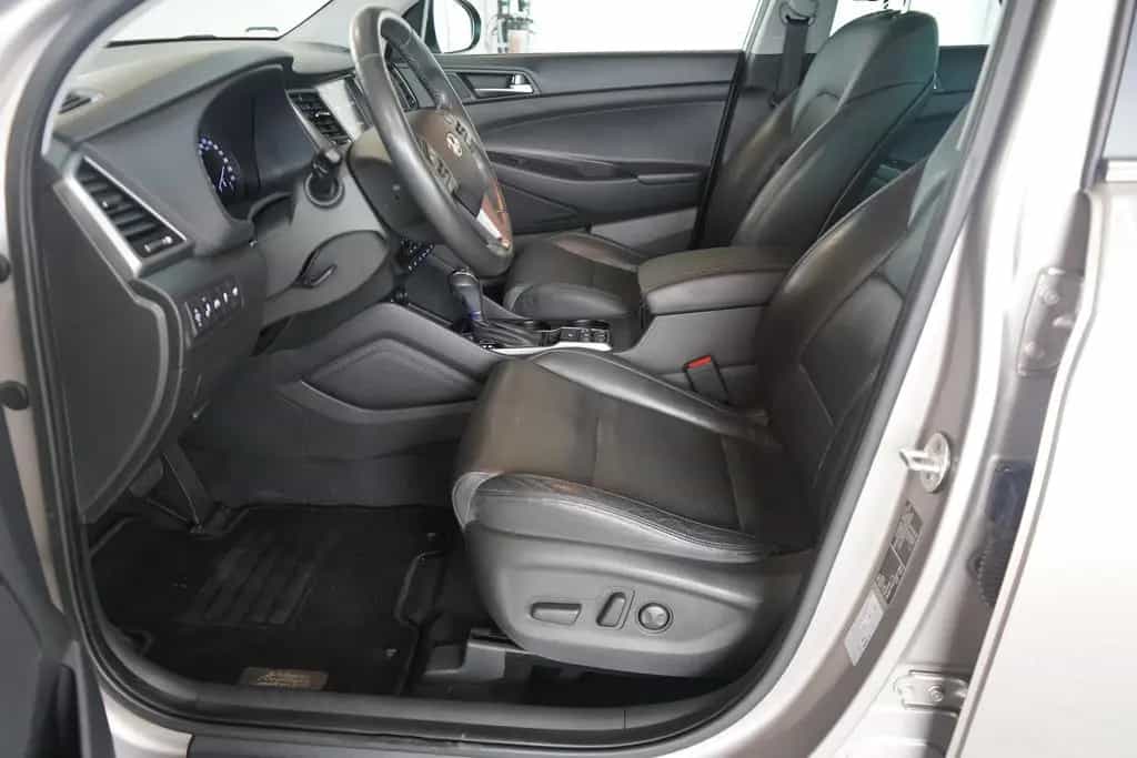 Hyundai Tucson 1.6 T-GDI LED Navi Kamera Sitzbelüftung 12/2016-photo-27