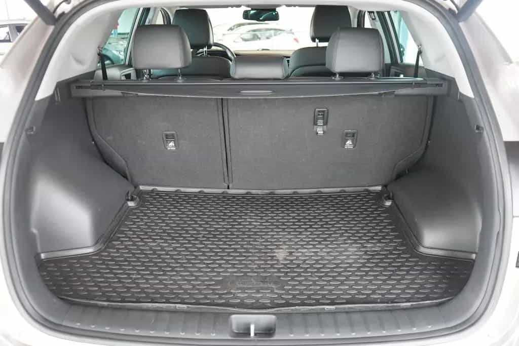 Hyundai Tucson 1.6 T-GDI LED Navi Kamera Sitzbelüftung 12/2016-photo-31