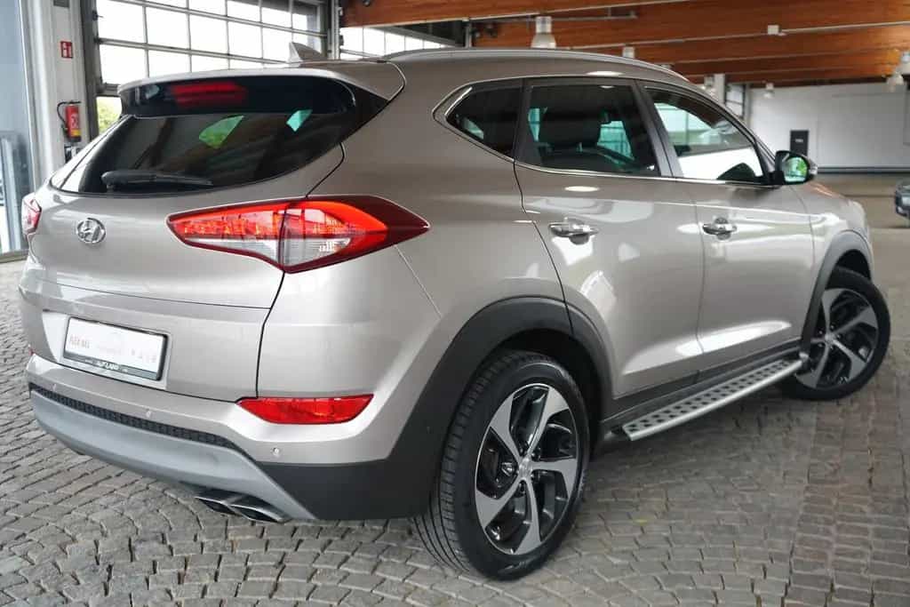 Hyundai Tucson 1.6 T-GDI LED Navi Kamera Sitzbelüftung 12/2016-photo-4